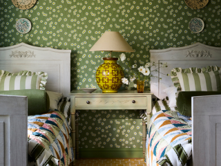 Little Greene Moon Daisies - Garden