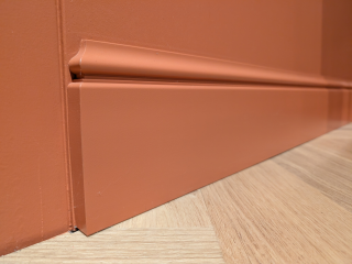 Orac vloerplint SX118