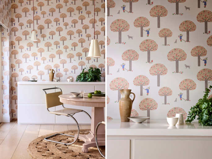 Little Greene behang Rodney Street Masquerade op de muur toegepast in de woonkamer